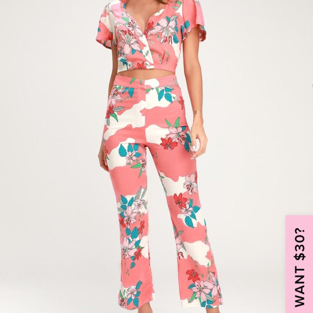 Brand new Lulus set.